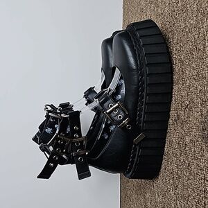 LAMODA Chunky Savior Platform Creepers Hearts DollsKill Sz Women's 6